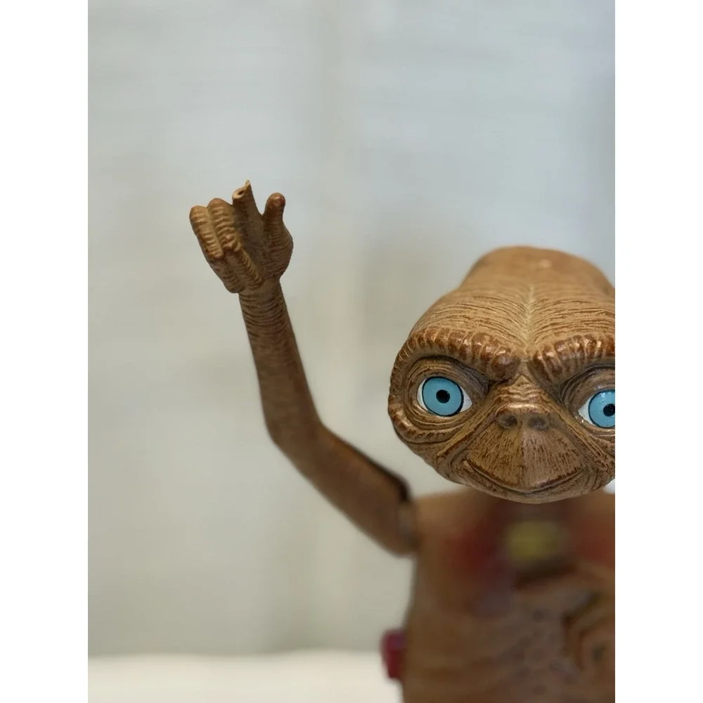 Vintage 2002 E.T. The Extra-Terrestrial Electronic Talking Figure Untested Note